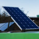 Ako sa stať energeticky sebestačný so solárnymi panelmi a off-grid systémom